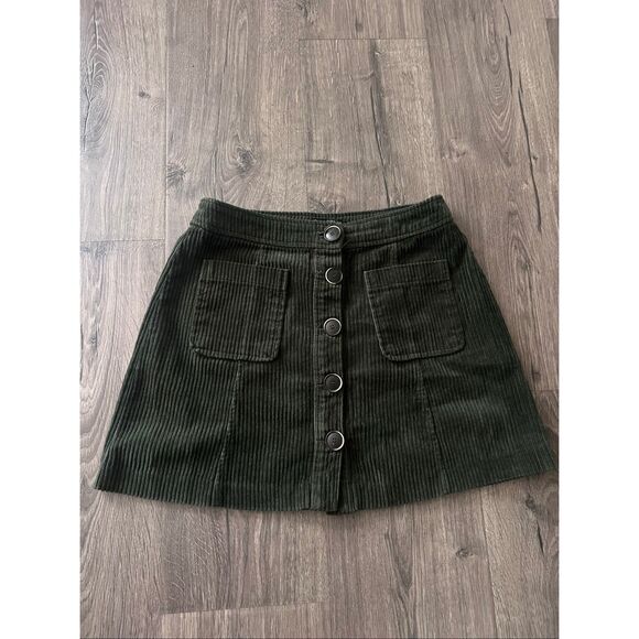 Zara corduroy mini skirt Women’s size Small - Picture 1 of 3